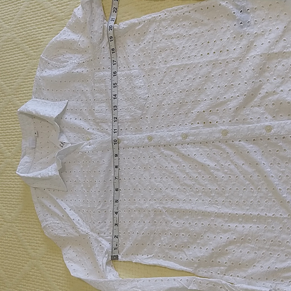 🆕 GAP White Eyelet Blouse - Picture 5 of 11